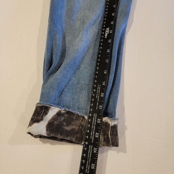 Judy Blue Boyfriend Capri Fit Jeans Womens 11/30 Measures 32x24 Light Wash Pants - Picture 7 of 8